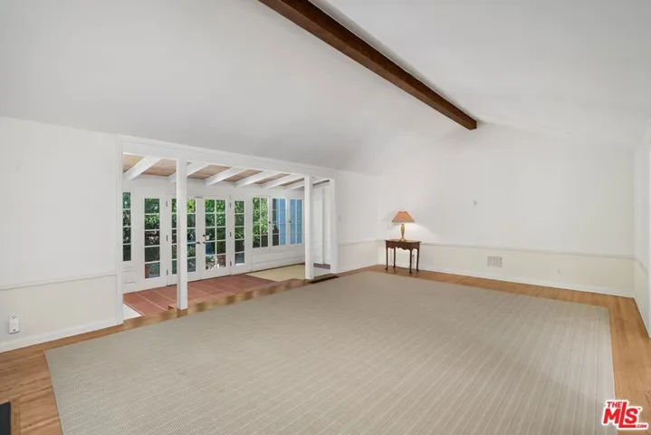 122 S Westgate Avenue, Los Angeles, California 90049