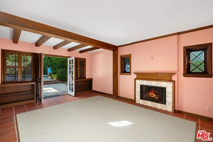 122 S Westgate Avenue, Los Angeles, California 90049