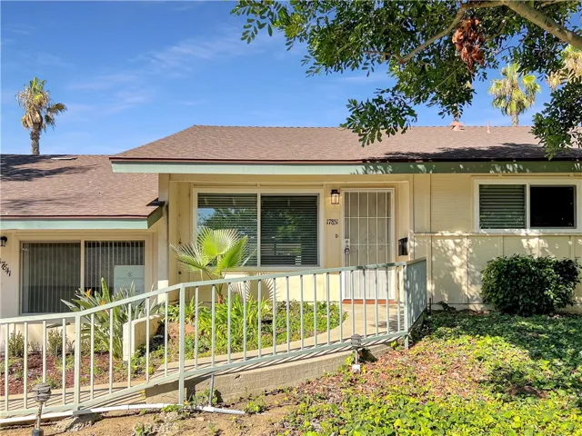 17851 Linda Drive Unit 11, Yorba Linda, California 92886