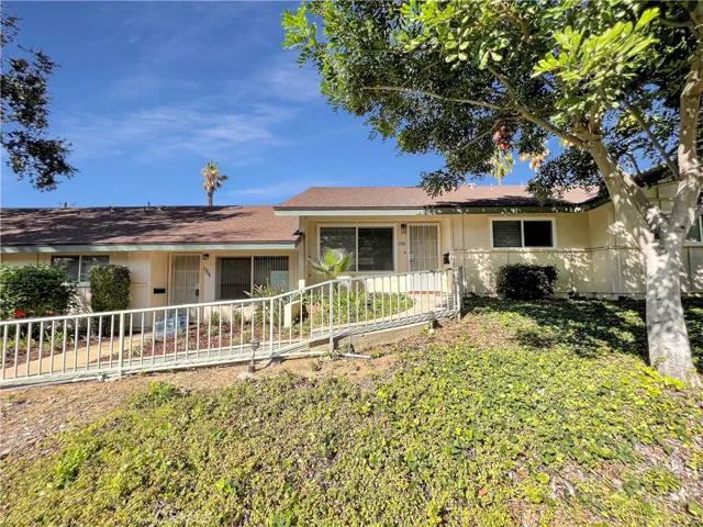 17851 Linda Drive Unit 11, Yorba Linda, California 92886