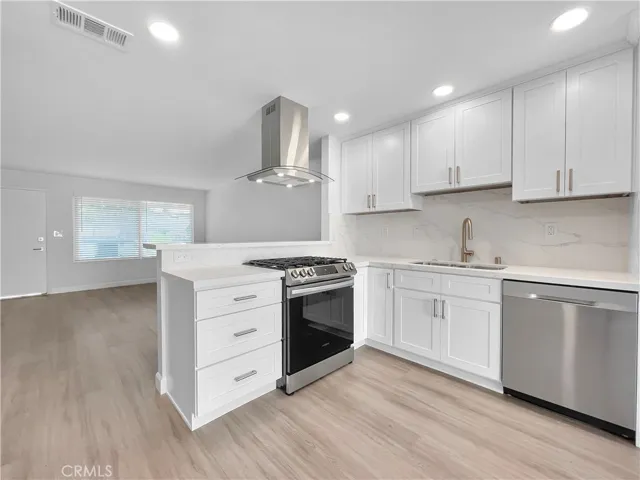 17851 Linda Drive Unit 11, Yorba Linda, California 92886