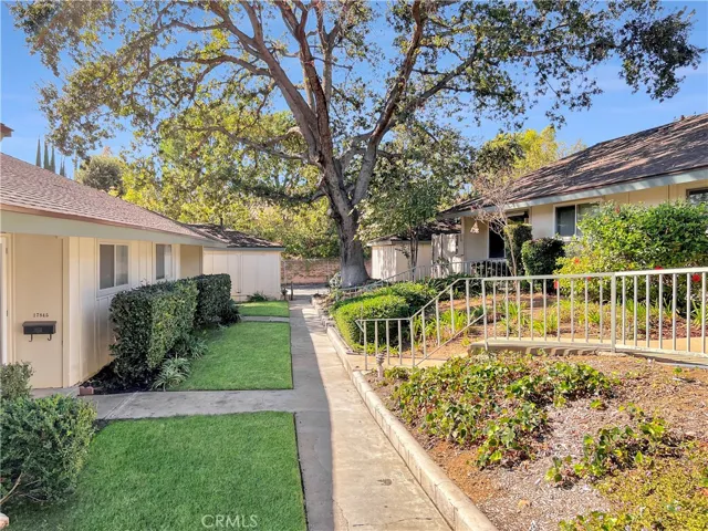 17851 Linda Drive Unit 11, Yorba Linda, California 92886