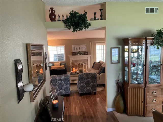 844 S Driftwood Avenue, Rialto, California 92376
