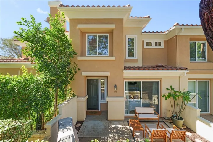 25 Via Vicini, Rancho Santa Margarita, California 92688