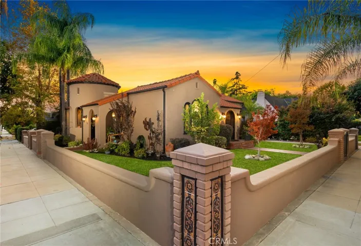 228 Oaks Avenue, Monrovia, California 91016