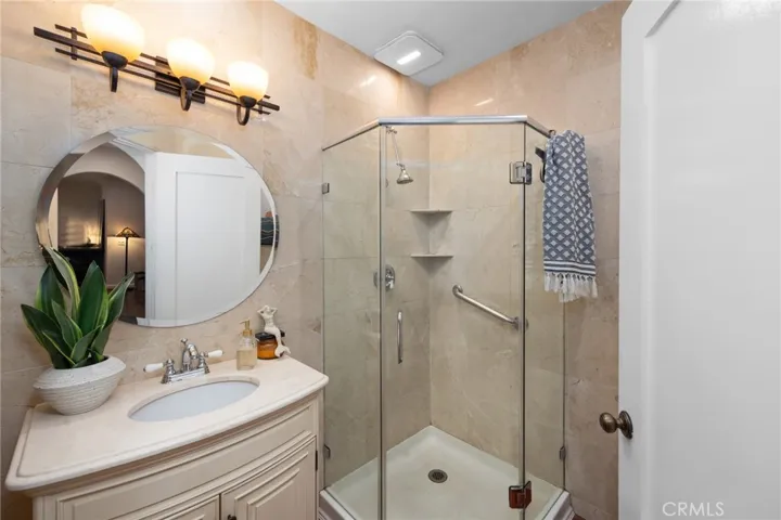228 Oaks Avenue, Monrovia, California 91016