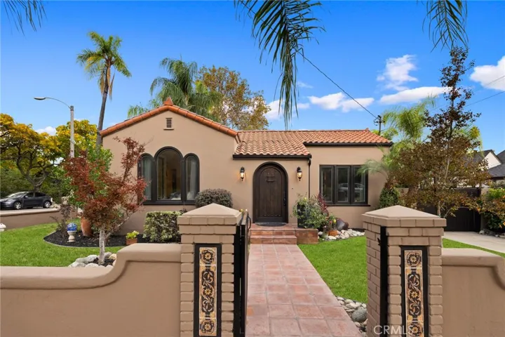 228 Oaks Avenue, Monrovia, California 91016