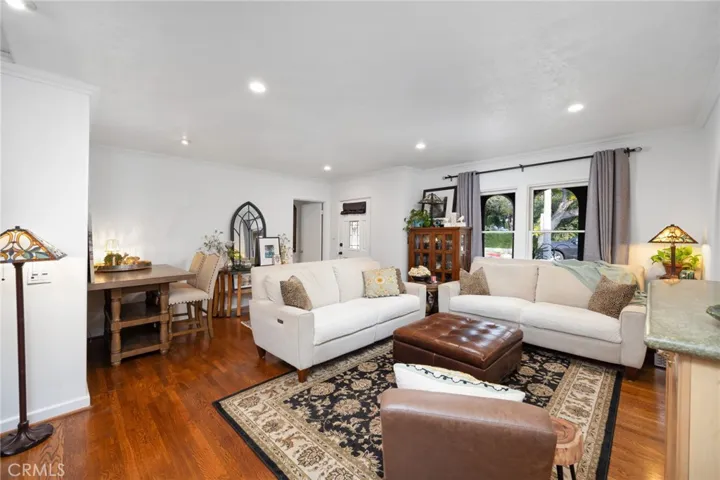 228 Oaks Avenue, Monrovia, California 91016