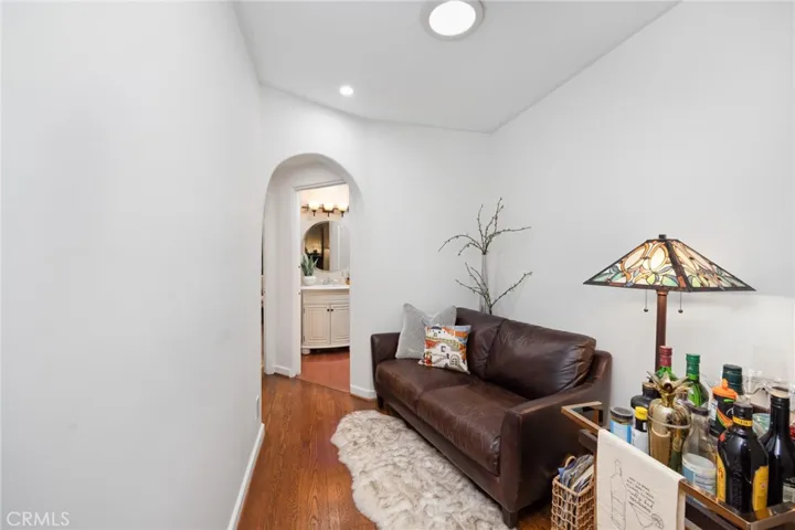 228 Oaks Avenue, Monrovia, California 91016
