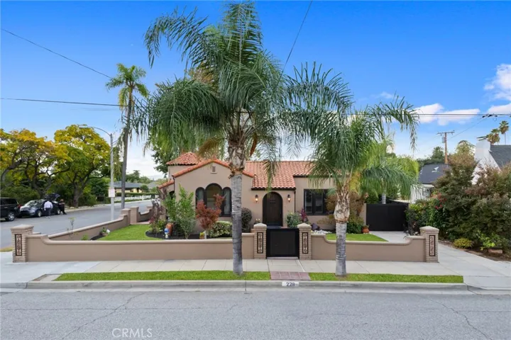 228 Oaks Avenue, Monrovia, California 91016