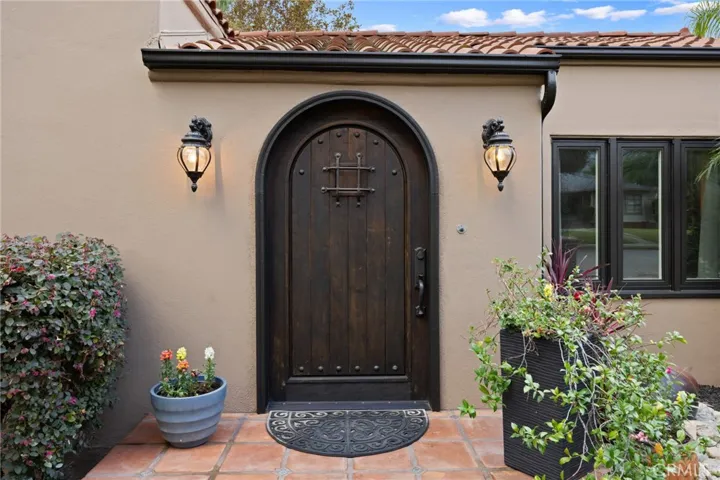 228 Oaks Avenue, Monrovia, California 91016