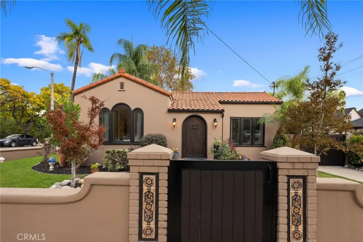228 Oaks Avenue, Monrovia, California 91016