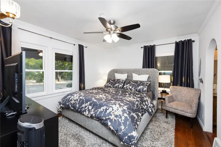228 Oaks Avenue, Monrovia, California 91016