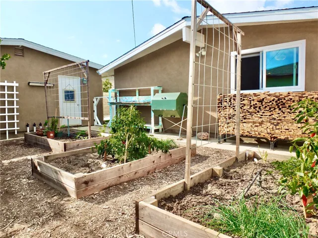 3936 Lewis Avenue, Long Beach, California 90807