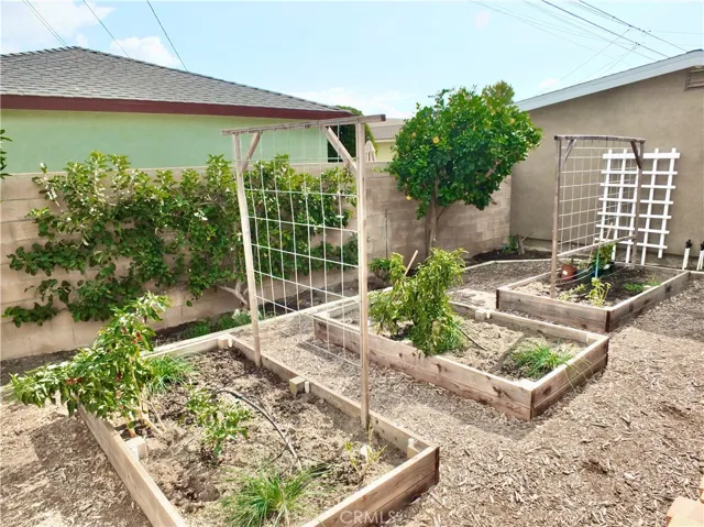 3936 Lewis Avenue, Long Beach, California 90807