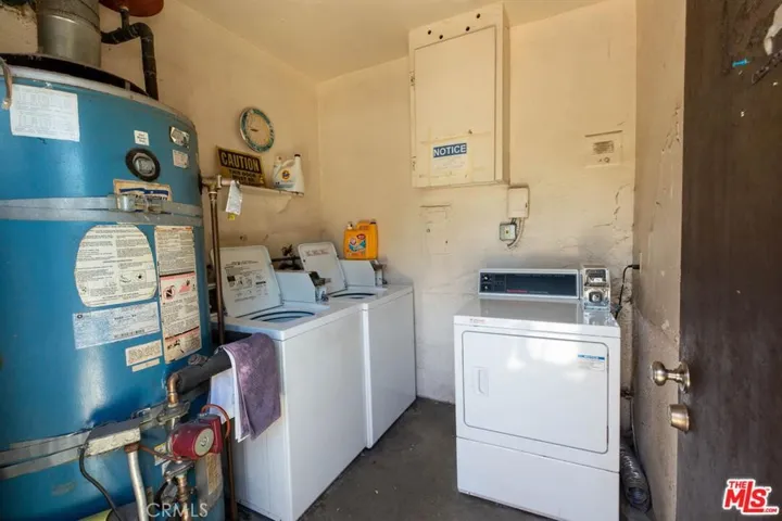 6850 Morella Avenue Unit 8, North Hollywood, California 91605