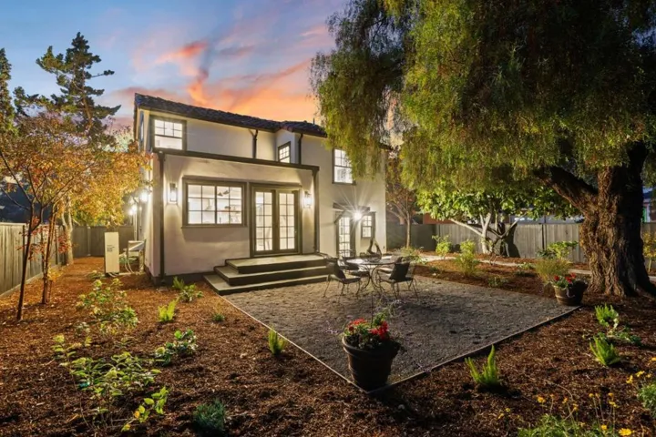 1124 5th Avenue, Redwood City, California 94063