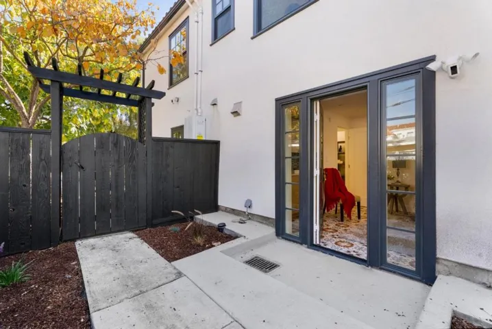 1124 5th Avenue, Redwood City, California 94063