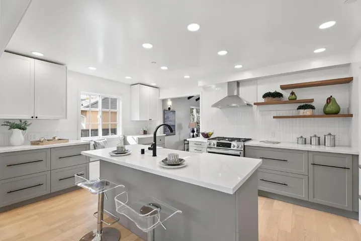 1124 5th Avenue, Redwood City, California 94063