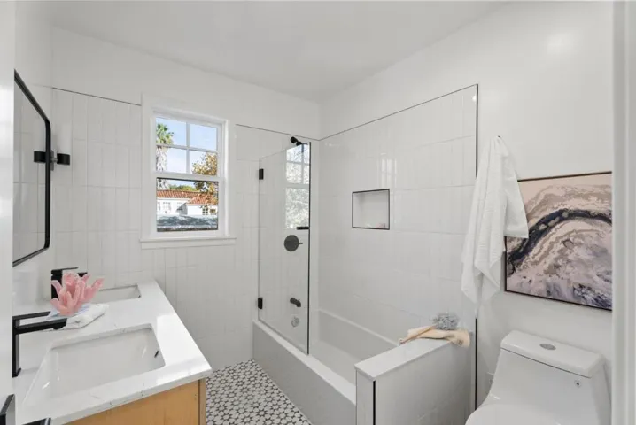 1124 5th Avenue, Redwood City, California 94063