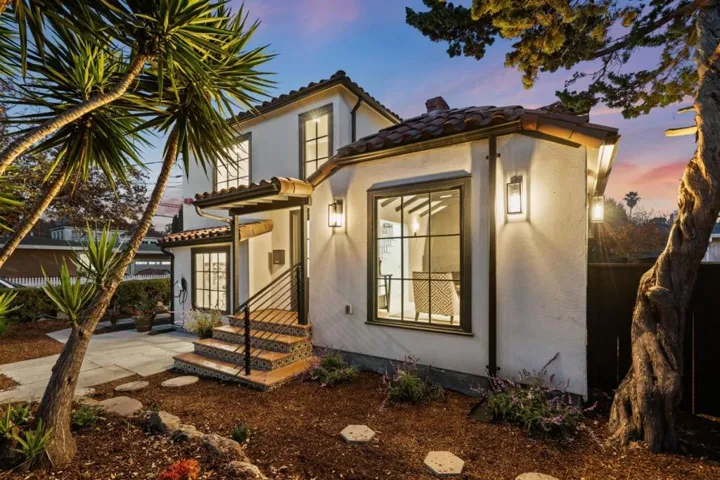1124 5th Avenue, Redwood City, California 94063