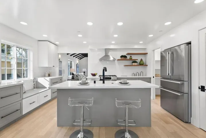 1124 5th Avenue, Redwood City, California 94063