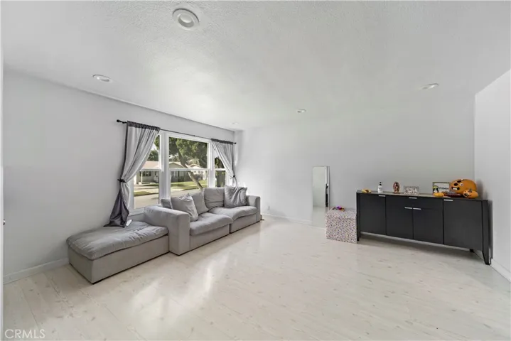 656 Remuda Drive, Glendora, California 91740