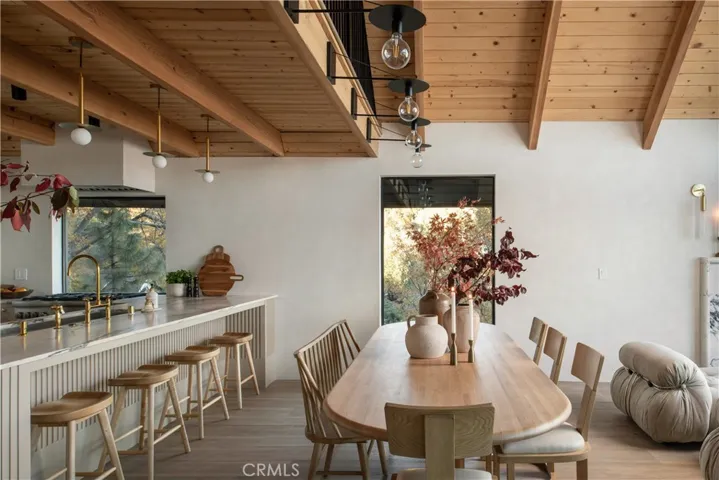 27452 Alpen Drive, Lake Arrowhead, California 92352