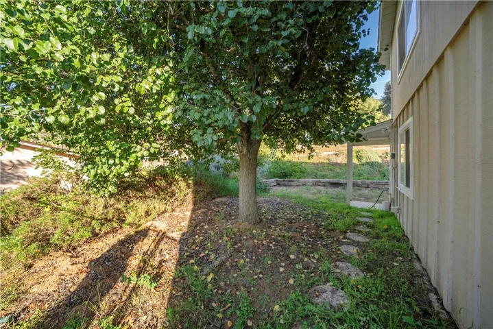 2220 Dippon Lane, Escondido, California 92027