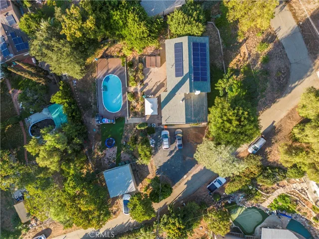 2220 Dippon Lane, Escondido, California 92027