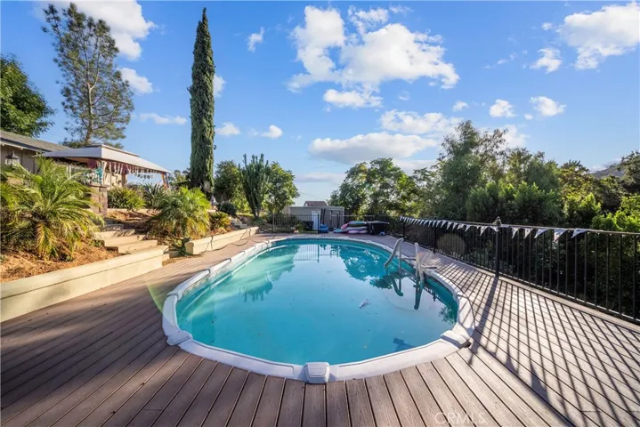 Pool/deck