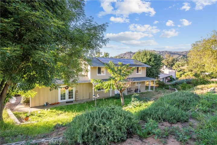 2220 Dippon Lane, Escondido, California 92027