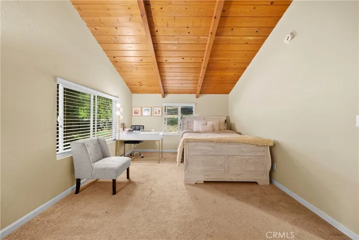 2220 Dippon Lane, Escondido, California 92027