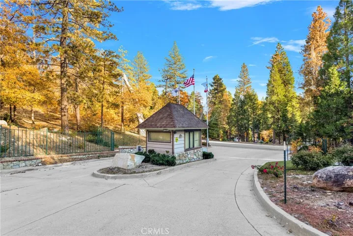 27476 White Fir Drive, Lake Arrowhead, California 92352