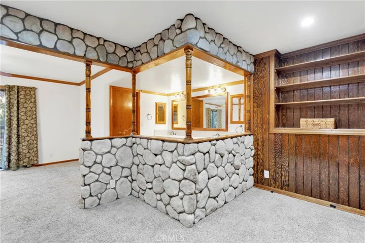 27476 White Fir Drive, Lake Arrowhead, California 92352
