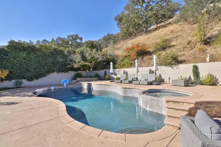 13585 Struzenberg Court, Morgan Hill, California 95037