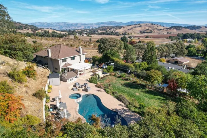 13585 Struzenberg Court, Morgan Hill, California 95037