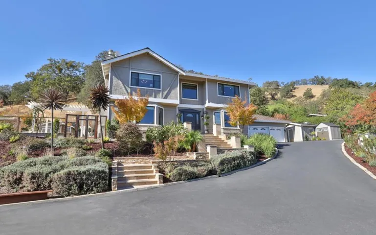 13585 Struzenberg Court, Morgan Hill, California 95037