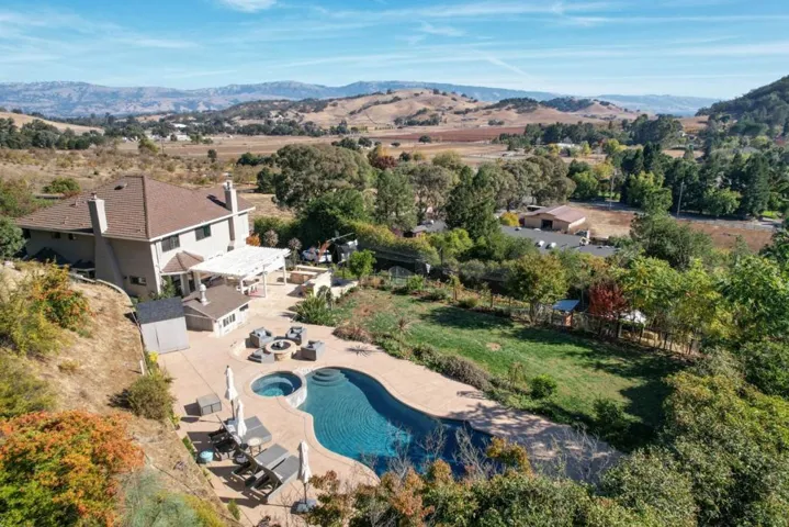 13585 Struzenberg Court, Morgan Hill, California 95037