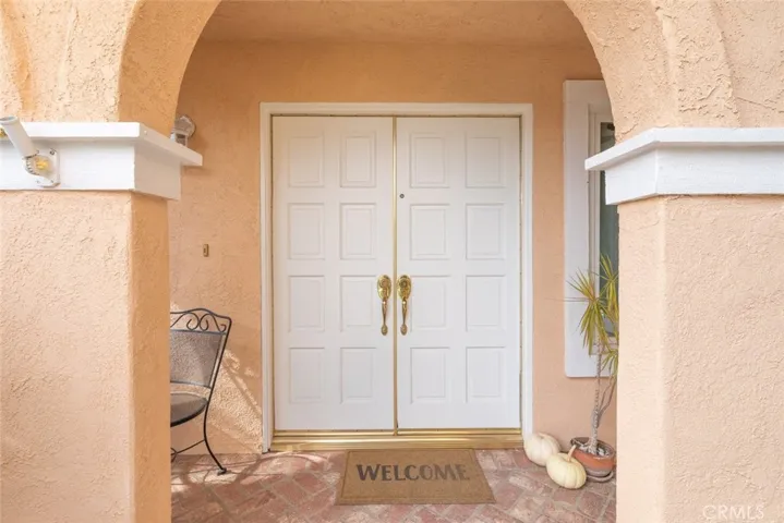 19585 Shadow Glen Circle, Northridge, California 91326