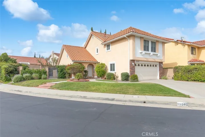 19585 Shadow Glen Circle, Northridge, California 91326