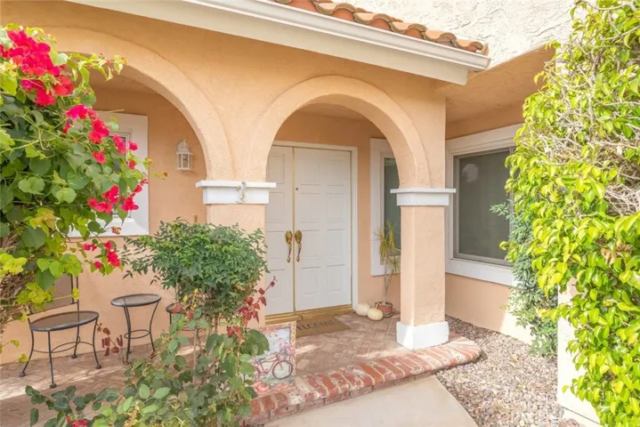 19585 Shadow Glen Circle, Northridge, California 91326