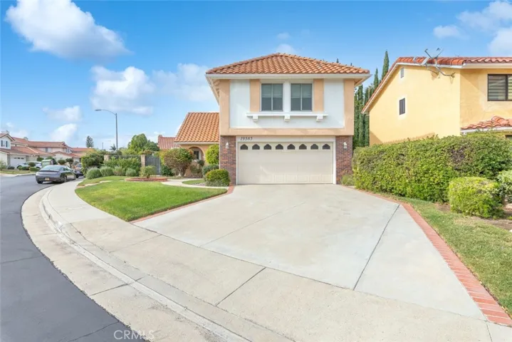 19585 Shadow Glen Circle, Northridge, California 91326