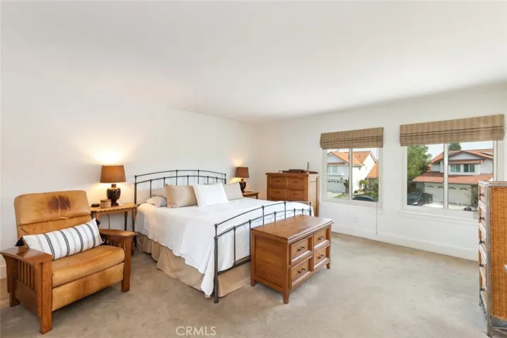 19585 Shadow Glen Circle, Northridge, California 91326