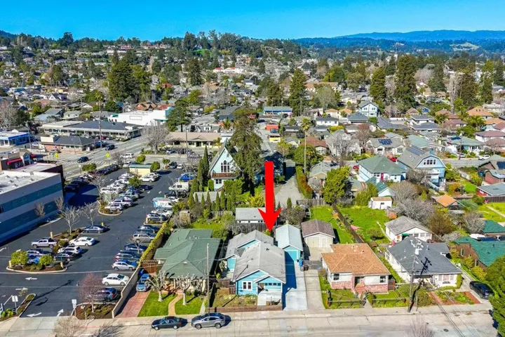208 Laurent Street, Santa Cruz, California 95060