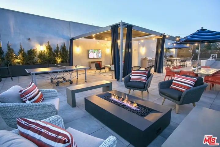 8017 W Norton Avenue 302, West Hollywood, California 90046