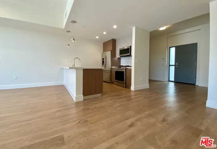 8017 W Norton Avenue 302, West Hollywood, California 90046