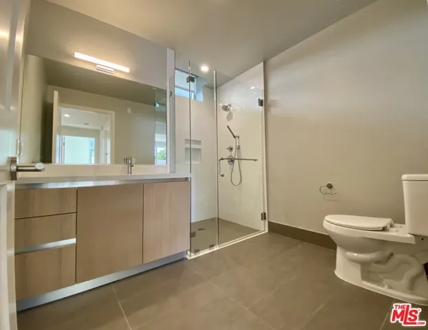 8017 W Norton Avenue 302, West Hollywood, California 90046