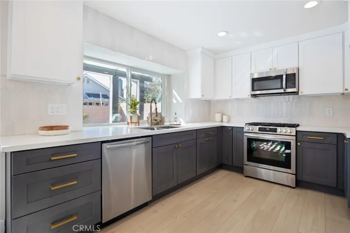 1824 Lexington Drive, Corona, California 92878