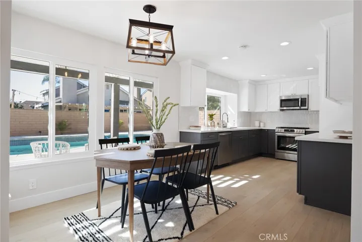 1824 Lexington Drive, Corona, California 92878